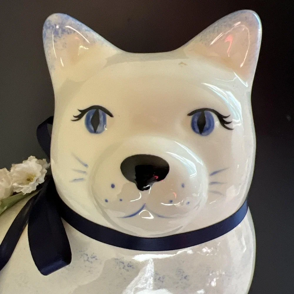Vintage Ceramic Blue Ribbon White Cat Blue Eyes Sitting 9 1/2